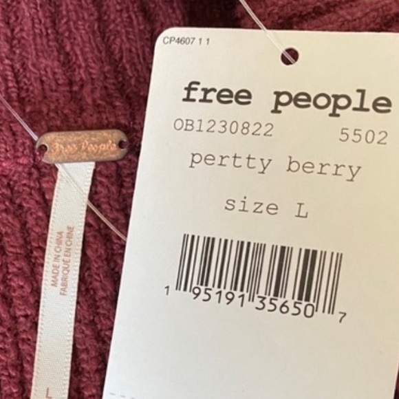 Revolve Free People Harper Pretty Berry Set, NWT - Picture 4 of 15